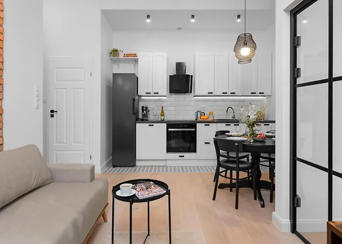 Oomph Warsaw Central 2 Bedroom Apartment